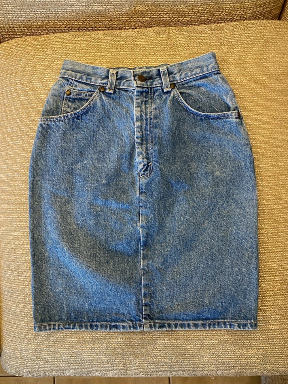 🌼 Vintage Classic Blue Levi’s Denim Pencil Skirt gold tag